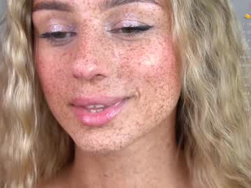 girl artease image #6294360