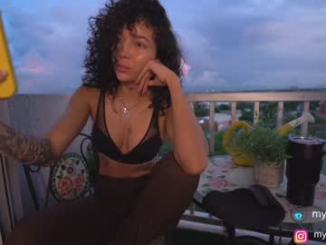 girl mykinkybunny image #2750276