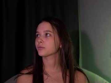 girl emilybatee image #6452724