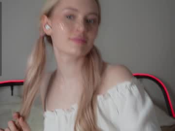 girl sonyaericsson image #6743244