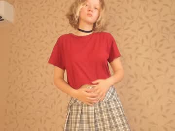 girl juliesalazar image #4728962