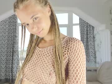 girl infinite_reality image #2194911