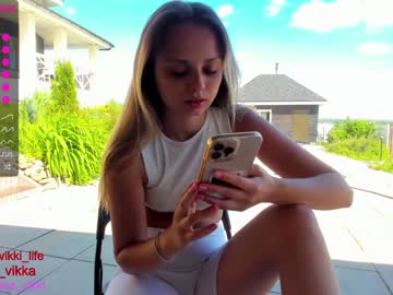 girl misss_vikki image #2059347