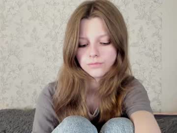 girl alainaestrada image #5526291