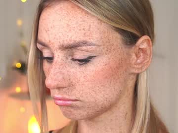 girl artease image #5900007