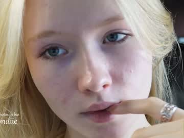 girl bestblondiiecb image #3802267