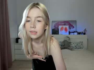 girl _emiliaaa image #4265120