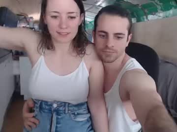 couple busbuddies image #1048713