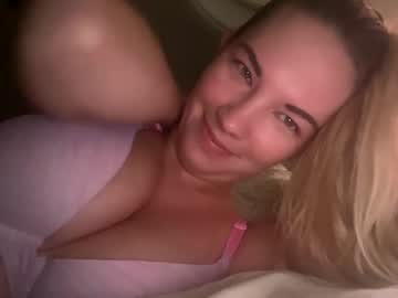 girl mariah95 image #3054407