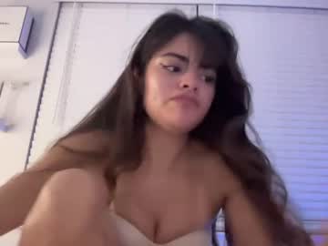 poutyselenaa sex webcam