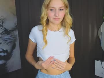 girl emilyhewell image #6990128