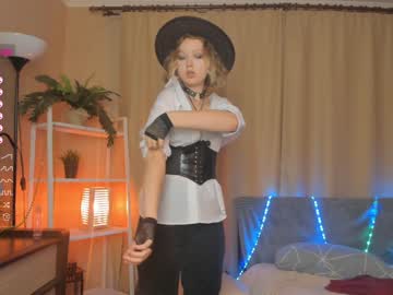 girl juliesalazar image #4830457