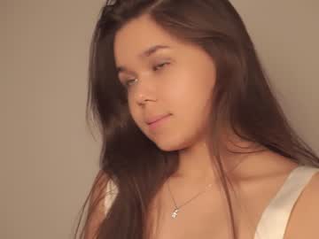 girl helenmoors image #4066598