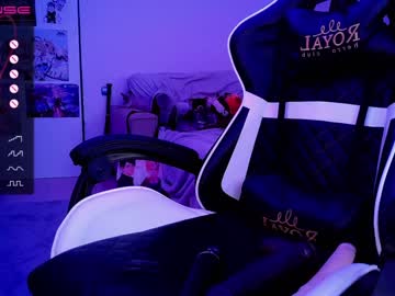 girl _b_a_n_s_h_e_e_ image #4484833