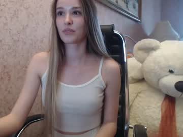 ariana_777 sex webcam