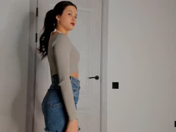 girl emilybatee image #4037340