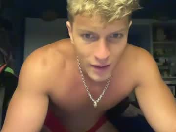 man aestheticking13 image #4804861