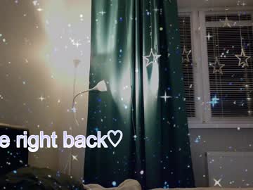 girl small_blondee image #6326289