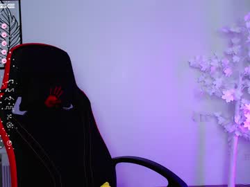 girl small_blondee image #3817482