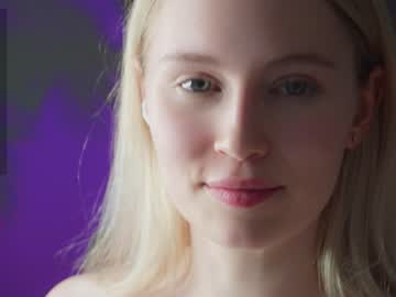 girl sonyaericsson image #6835446