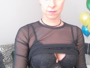 girl emerald_kittycat image #3844361