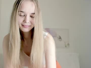 girl infinite_reality image #5968927