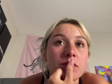 girl charlybabyy image #4156556