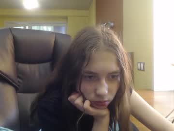 girl emilia_smith_ image #1739970