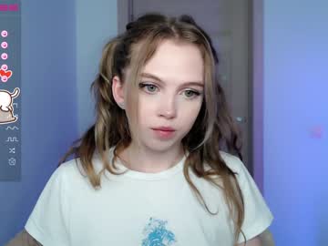 girl small_blondee image #3256903