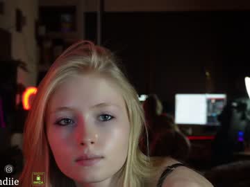 girl bestblondiiecb image #5916536
