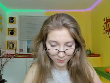 girl avis_ryan image #1081659