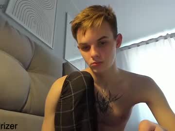 man horny_jerk_roy_prick2001 image #1118109
