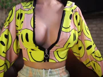 girl welcome2pleasureland image #1314486