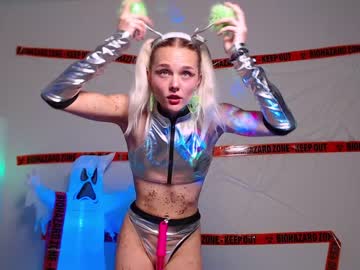 girl petitebrat image #5544664