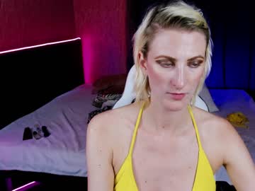 girl eva__blonde image #2239557