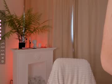 girl juliepenningtona image #5095064