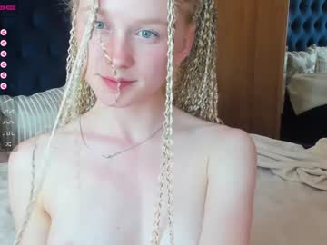 girl shyy_lallyy image #2052372