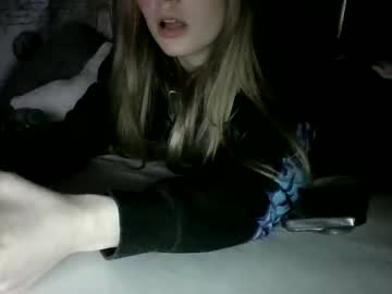 girl petitetinybabe image #5208628