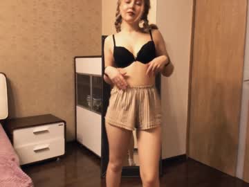 girl barbaraleeee image #4059396