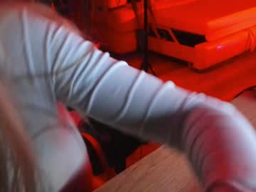 girl linellali image #2972669