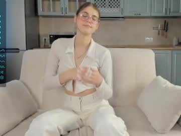 girl gellykliar image #5568873