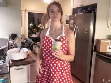 girl phoenix_taylor image #3146762