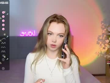 girl small_blondee image #4595032