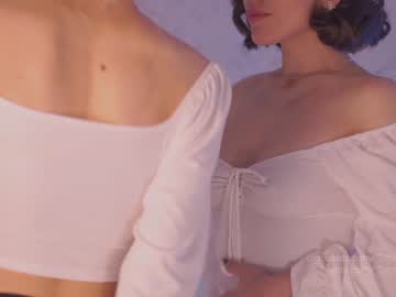 girl _2strangers image #3097951