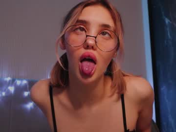 girl angella_kleee image #3256539