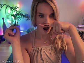 girl phoenix_taylor image #4205511