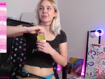 girl petitebrat image #4247030