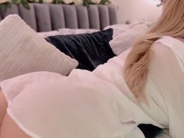 girl myassistant image #4405972