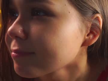 girl helenmoors image #4547706