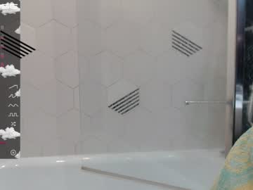 girl small_blondee image #2585774